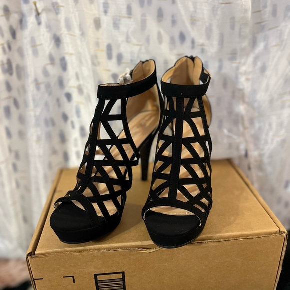 Black womens  high heels 10 - Picture 3 of 8